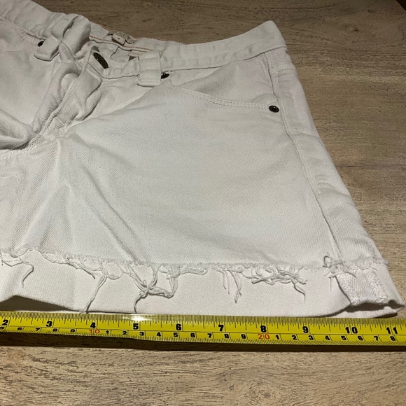 J.Crew Stretch Denim Roll Up Cuffed Jeans Cutoff Shorts White Size 4 - Picture 11 of 13